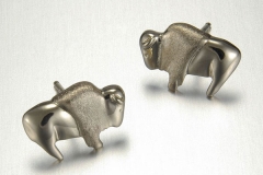 14kt. White Gold post earrings