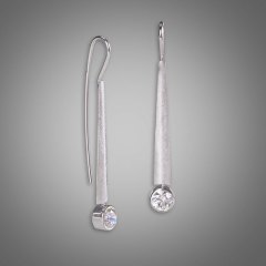 14kt. white gold round diamond full bezel drop earrings