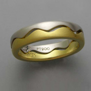 18k Yellow gold and Platinum open wave ring