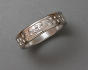 14k White gold band with Vine pattern