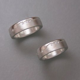 Mountain Bands 1-6: 14kt. white gold Skyline rings with small diamonds