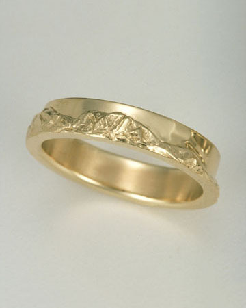 Gold Mountain Band Range Ring