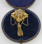 14k Yellow gold _ Beryl Memorial Brooch. Circa 1840